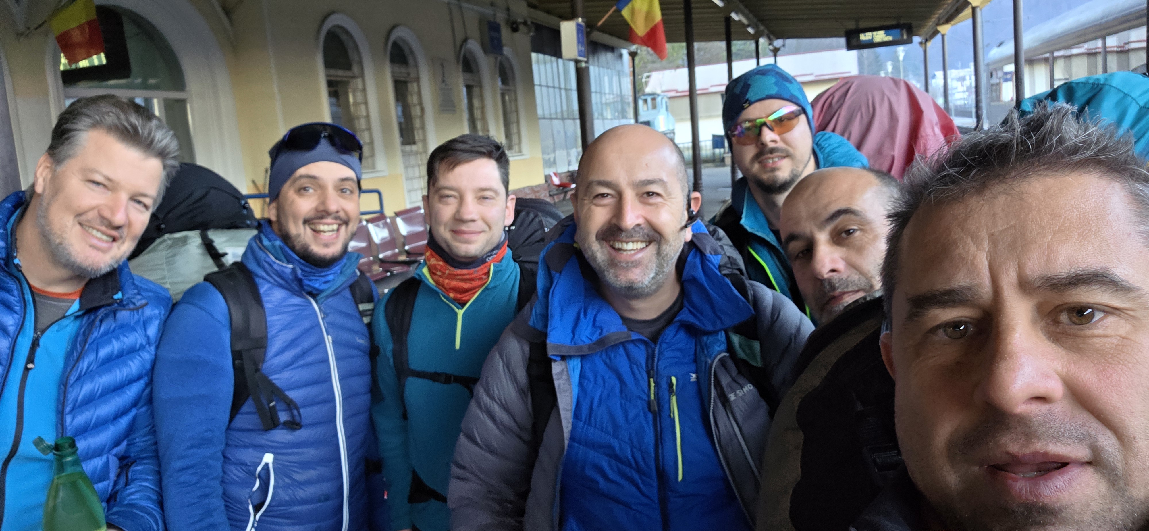 Poza de grup în Gara Bușteni